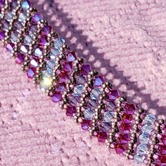 Designer Beaded Bracelet. - Picture 4 of 8